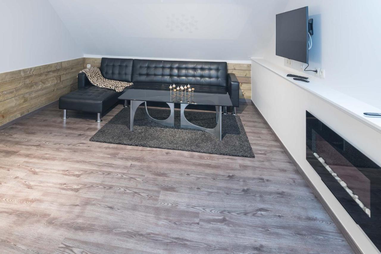 Logies De Blauwe Regen Apartment Beveren  Exterior foto